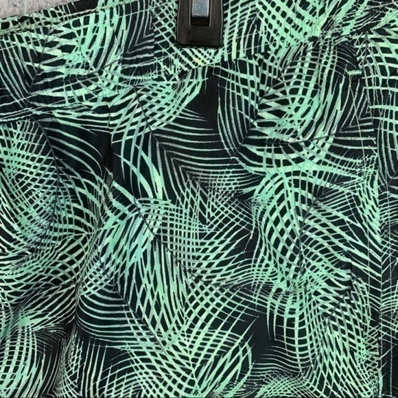 VIFUUR Mens XXL Swim Trunks Quick Dry Board Shorts with Mesh Lining - Picture 3 of 10